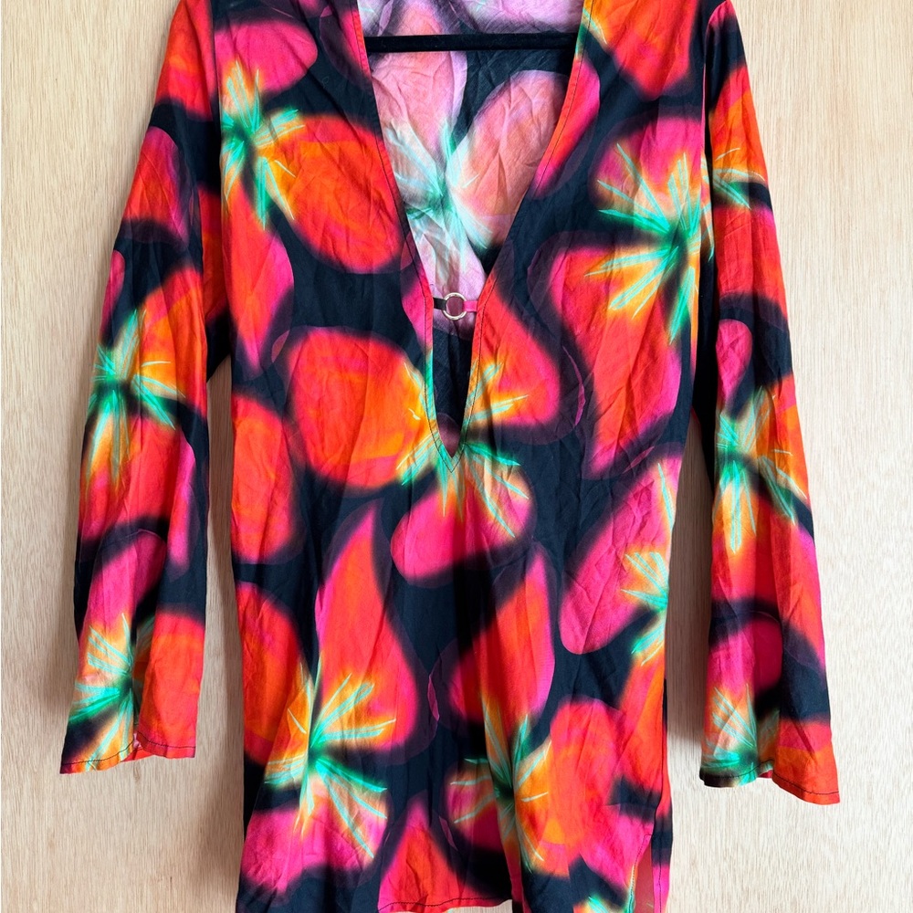 Louisa Ballou Long Sleeve V-Neck Dress in Red, Black & Green Floral Print - Picture 13 of 13
